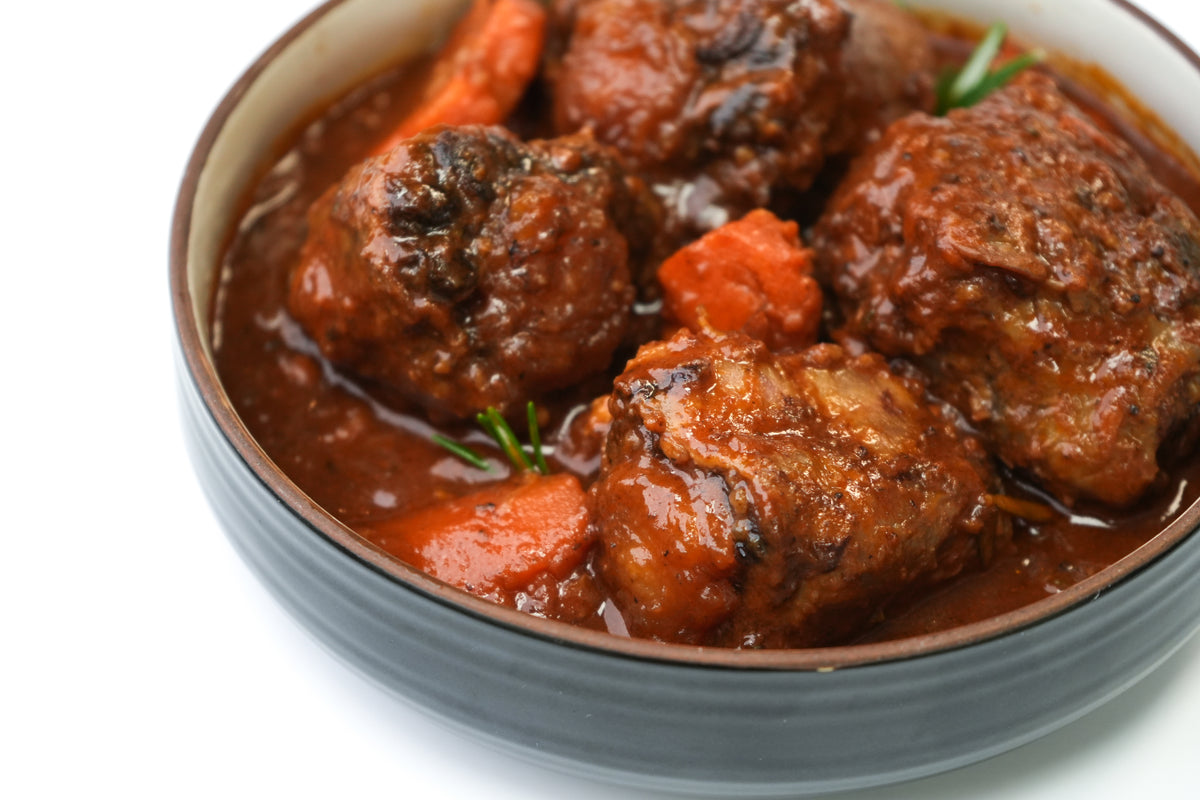 Red Wine Braised Oxtail 紅酒燴牛尾 – FAV Craft Kitchen frozen dish